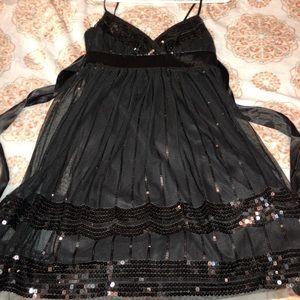 Black V-Neck Sequined Dress